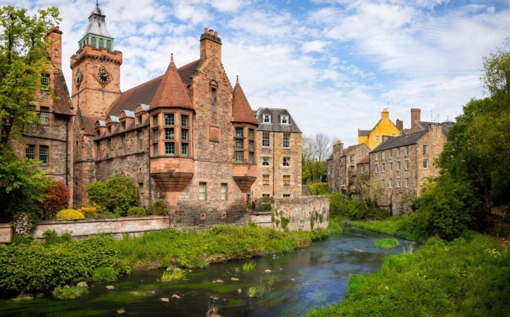 12 Hidden & Best Photo Spots in Edinburgh (Secret Instagram Locations 2026)